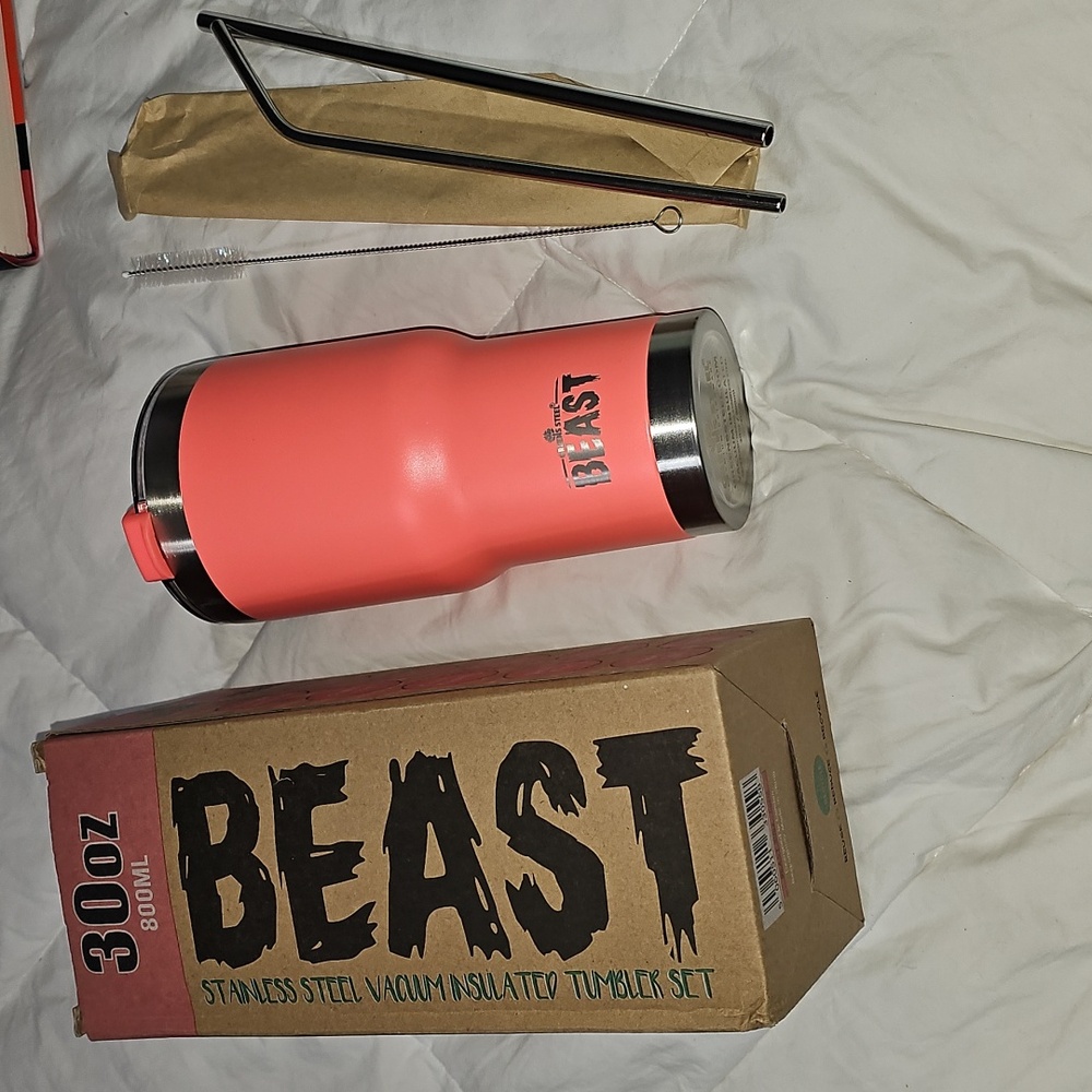 BEAST Stainless Steel Vaccum Insulated Tumbler Set. Neon Coral! 30oz Set!! New